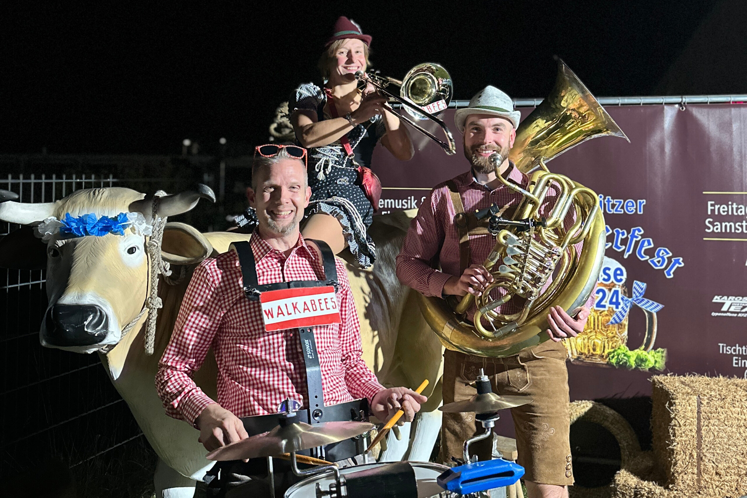 Walkabees - Oktoberfest-Musi